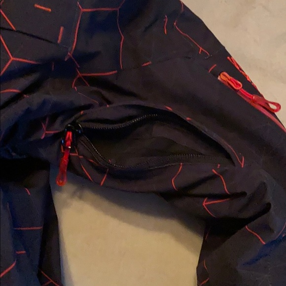 Salomon Ski Jacket - Picture 8 of 11